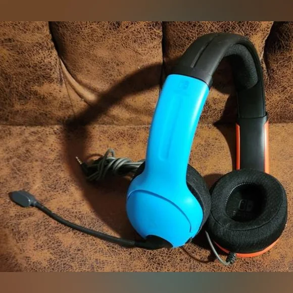 LVL40LVL 40 Wired Gaming Headset for Nintendo Switch - Blue/Red - Picture 2 of 2